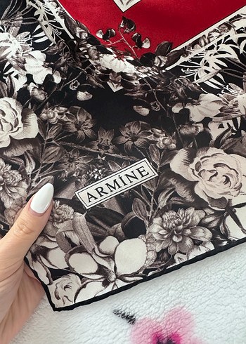 Kırmızı Kadın Eşarp - Görsel 3