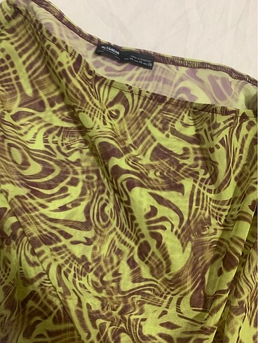 s Beden Pull bear Yeşil mürdüm/mor karışık desenli omzu açık üst ve etek