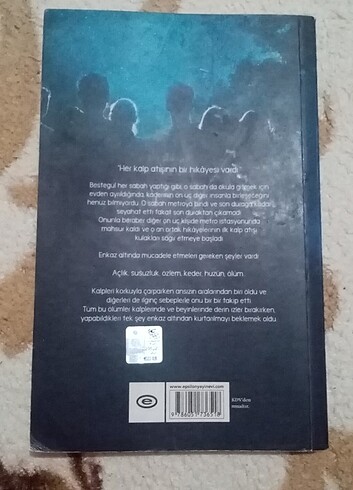  Yere yakın yıldızlara uzak kitap