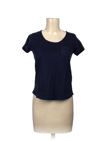 PreLoved T-shirt %70 İndirimli.