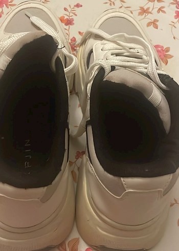 Beyaz Bağcıklı Stiletto Topuklu Sneakers - Görsel 3