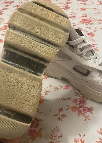 Beyaz Bağcıklı Stiletto Topuklu Sneakers - Görsel 7