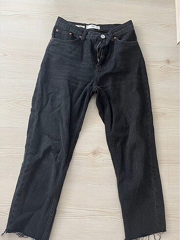 Mango Mom Jean