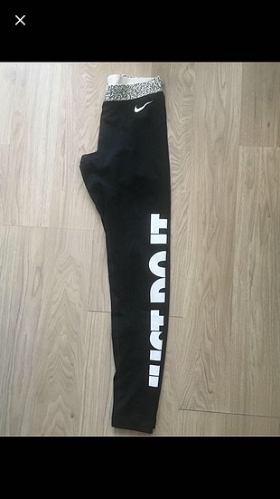 Nike Nike ?Just Do It? Tayt