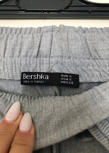 s Beden Gri Kemerli Bol Kesim Kadın Kumaş Pantolon