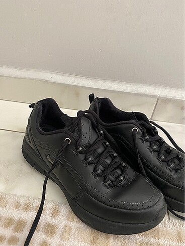 Skechers Siyah ayakkabı