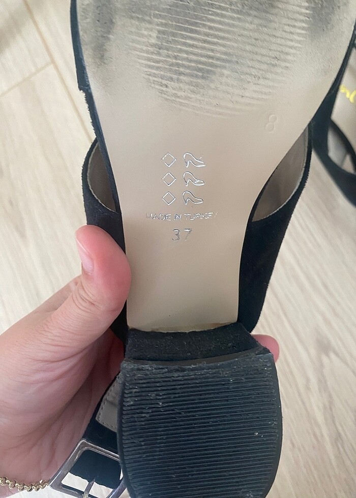 Kısa topuklu ayakkabı - Görsel 3