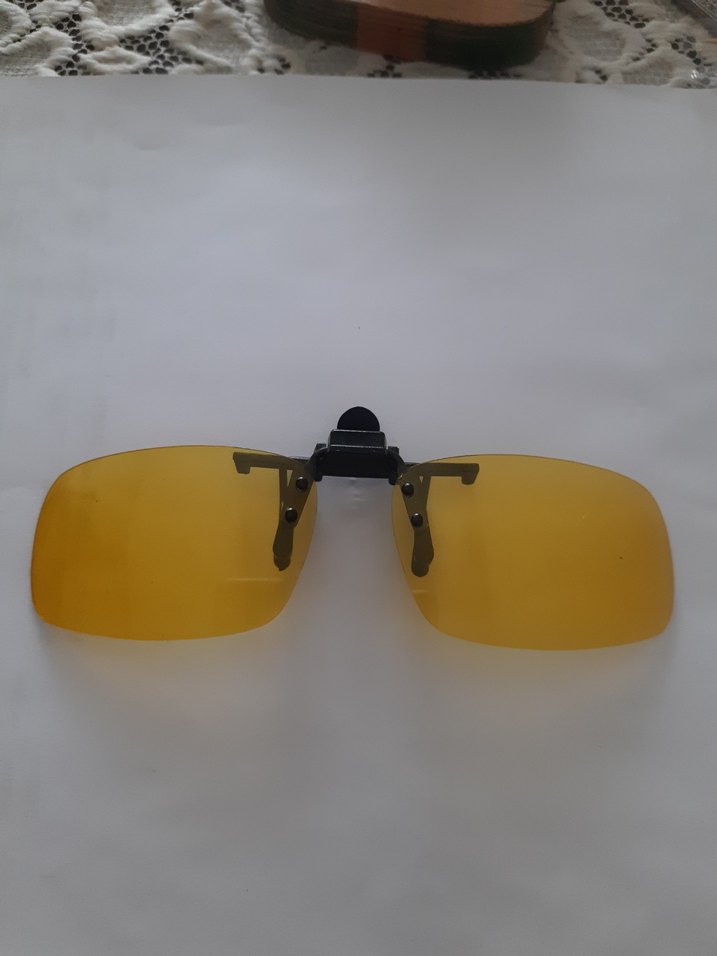 Sarı Tokalı Minimalist Kadın Gözlüğü - Görsel 5