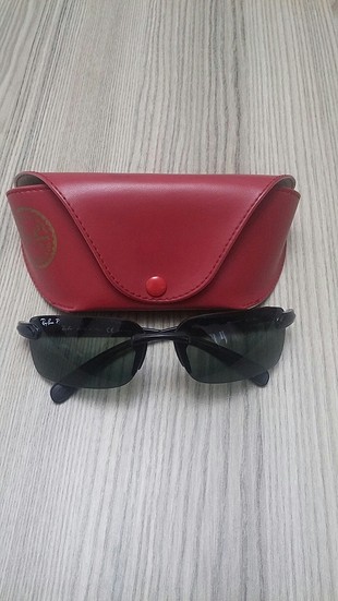 RAY BAN 4044