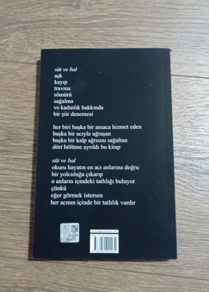 Rupi kaur Süt ve Bal - Görsel 2