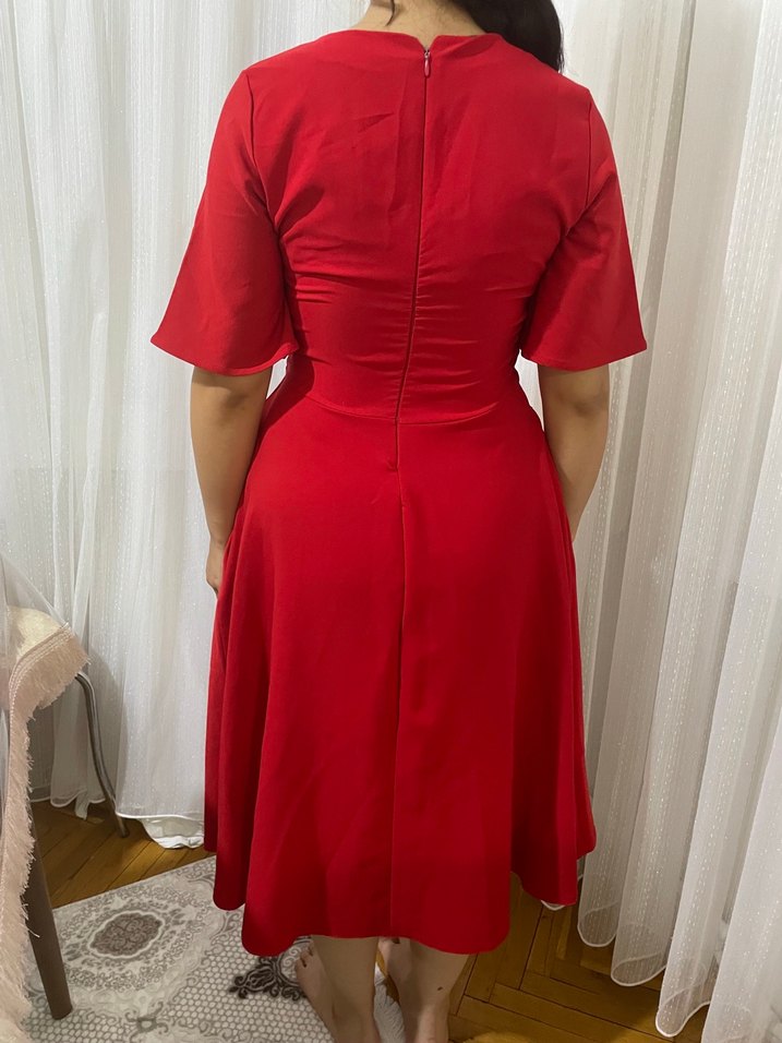 Kırmızı V Yaka Midi Kadın Elbise - Görsel 3