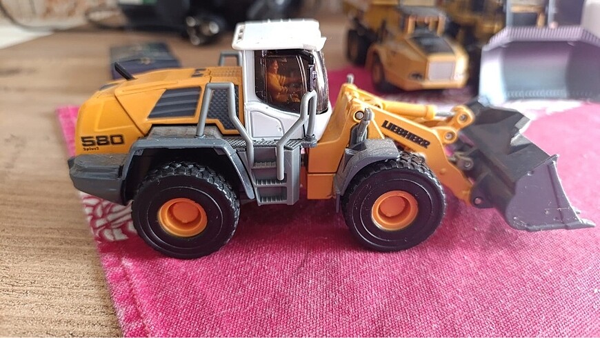 Hunia dozer