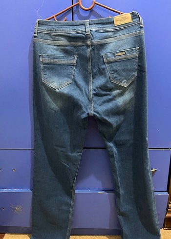 Mavi Renk Kadın Normal Kesim Midi Boy Kot Pantolon - Görsel 3