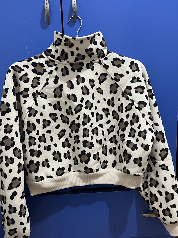Leopar Desenli Sweatshirt - Görsel 3