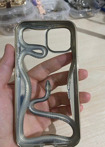 İphone 13Kemer Tokalı Parlak Altın Telefon Kılıfı - Görsel 2