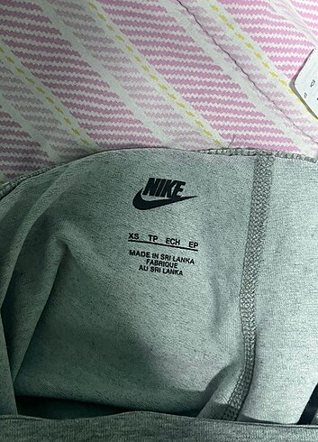 Nike Gri Nike Tayt