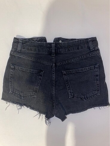 Bershka Kısa kot şort
