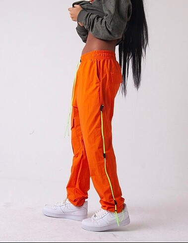 Bershka PE ORENGESS NEON PANT