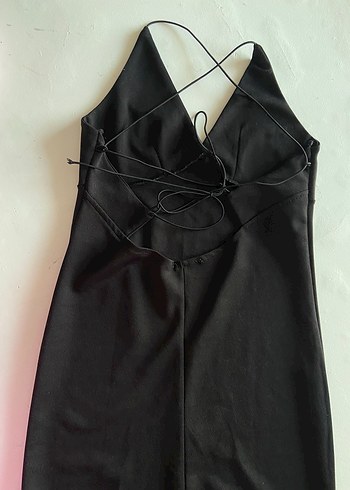 Siyah V Yaka İnce Askılı Mini Elbise - Görsel 4