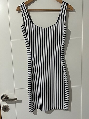 BERSHKA MİNİ ELBİSE