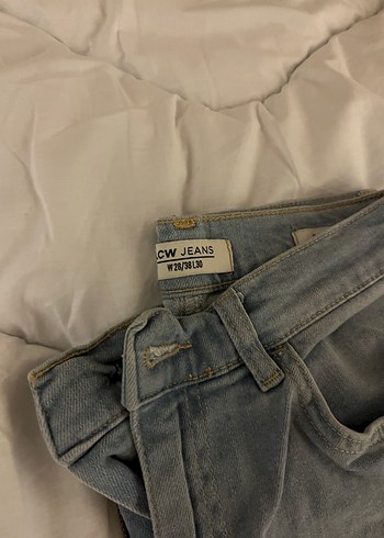 lcw ıspanyol paçası yırtık Kadın Kot Pantolon - Görsel 2