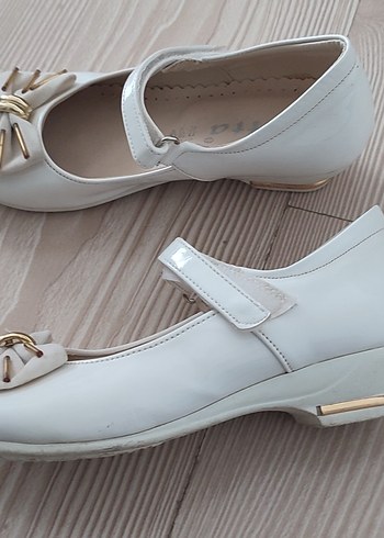 Kız Çocuk Beyaz Fiyonklu Babet Ayakkabı - Görsel 3