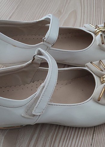 Kız Çocuk Beyaz Fiyonklu Babet Ayakkabı - Görsel 2