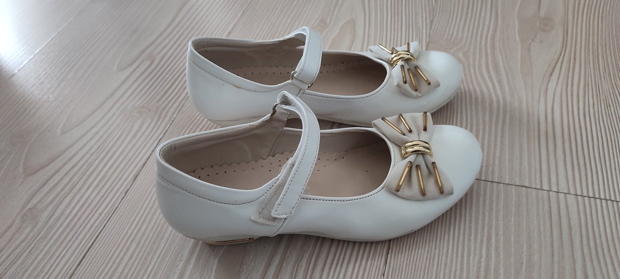 Kız Çocuk Beyaz Fiyonklu Babet Ayakkabı - Görsel 2