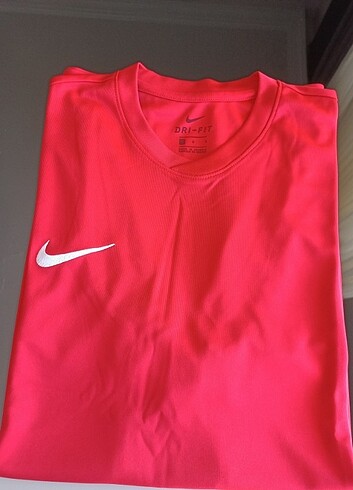 l Beden kırmızı Renk Nike ERKEK tişört 