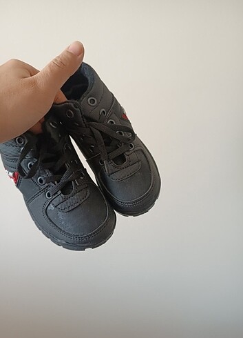 26 Beden siyah Renk Çocuk ayakkabi