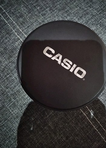 Klasik Altın Renk Kadın Kol Saati - Görsel 3