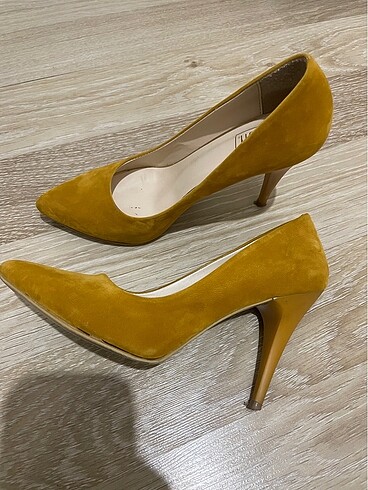 36 Beden sarı Renk Topuklu Ayakkabı ??