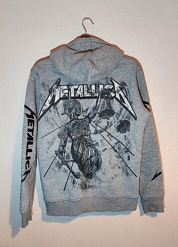 Metalica sweat shirt