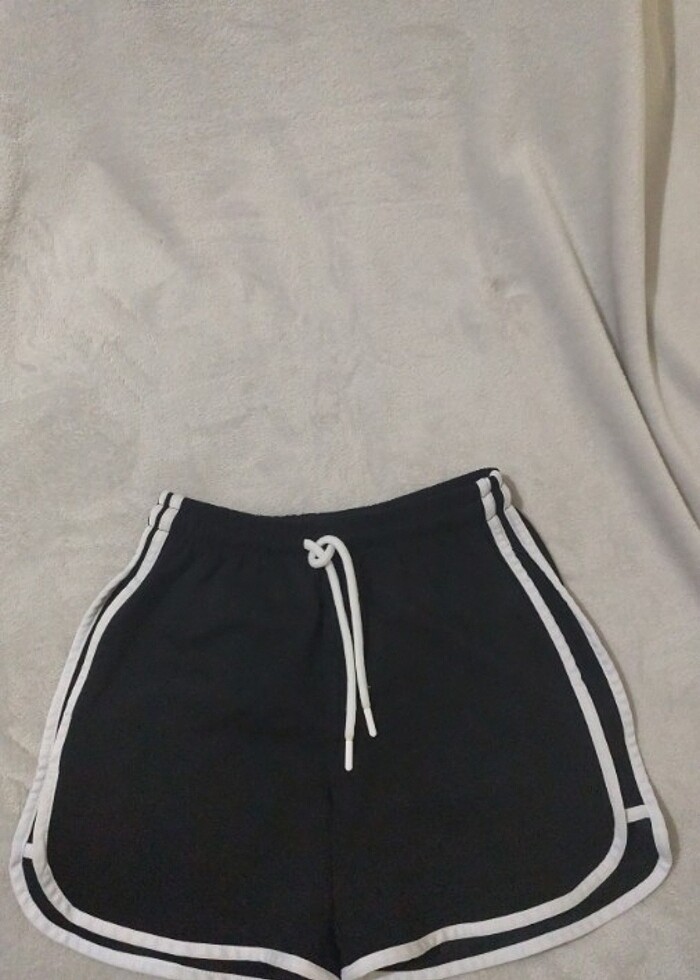 Şort Siyah - Görsel 2