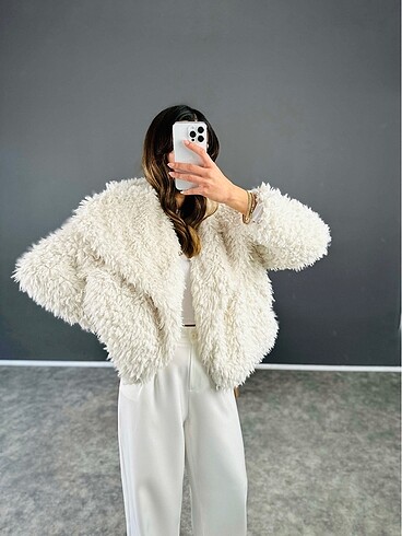 Bershka Crop peluş kürk