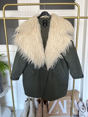 Zara Kürklü Oversize kaban