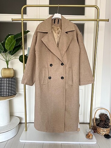 m Beden Pull bear oversize kaban ve kahve kaban