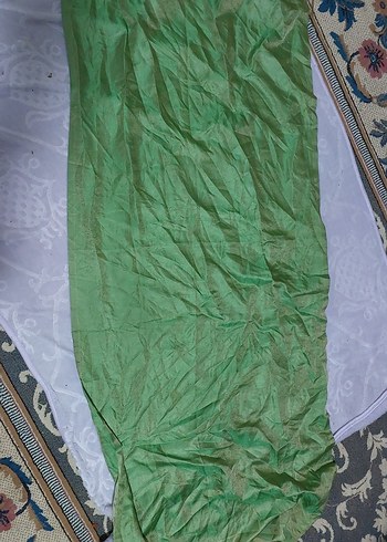 Parlak Yeşil püskülü şal - Görsel 3