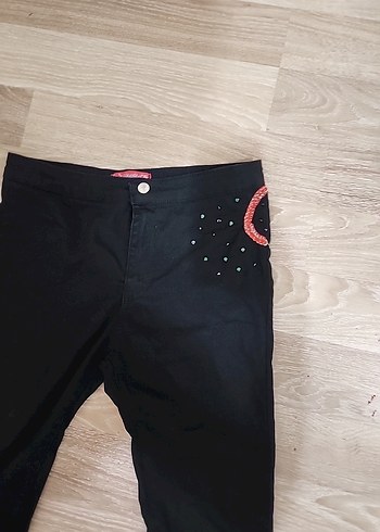 American Retro Nakışlı Siyah Kadın Kot Pantolon
