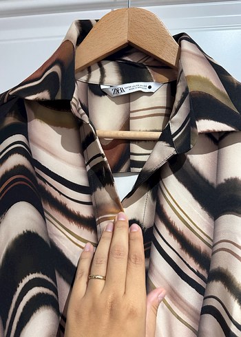 Kahverengi Piliseli V Yaka Mini Kadın Gömlek - Görsel 6