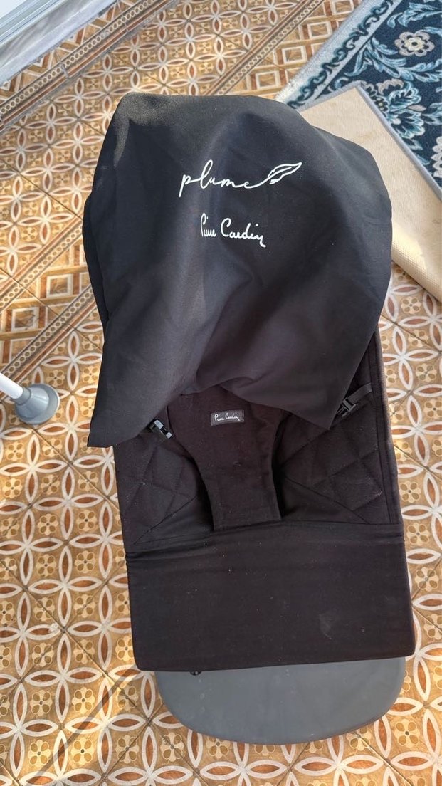 Siyah Bebek ana kucağı - Görsel 3