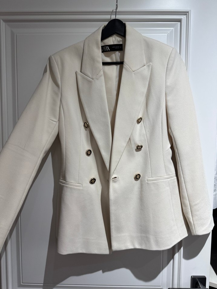 Beyaz Düğmeli Kadın Blazer Ceket - Görsel 3