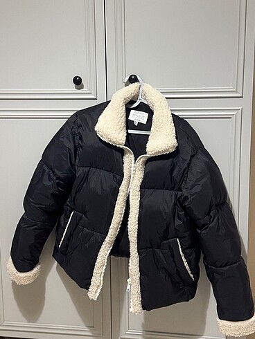 Pull and Bear Montt