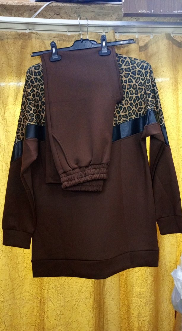 Kahverengi Leopar Desenli Kadın eşofman takımı - Görsel 3