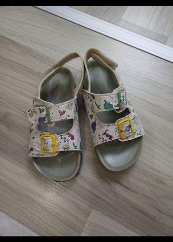 Çocuk Çok Renkli Yılan Desenli Toka Sandalet