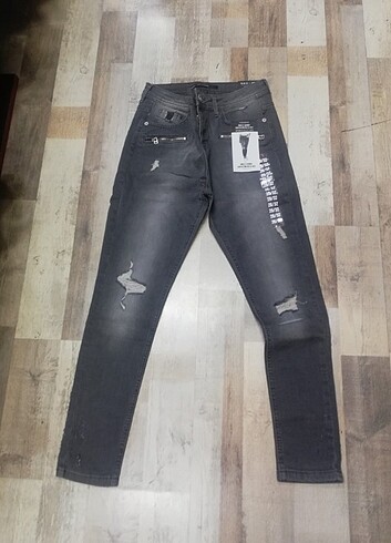 Collezione Collezione jeans orijinal etiketli 