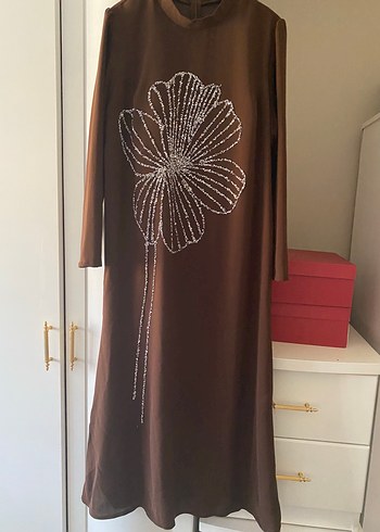 Abiye Uzun Kollu Kahverengi Nakışlı Uzun Elbise