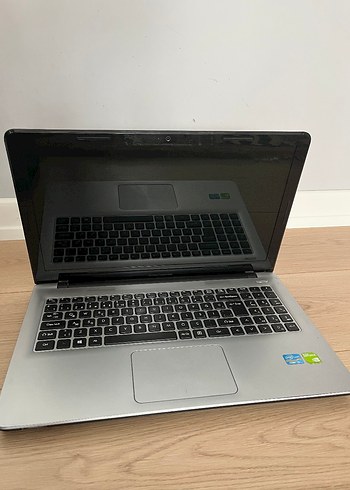 Gri Renkli Dizüstü Bilgisayar - Görsel 7