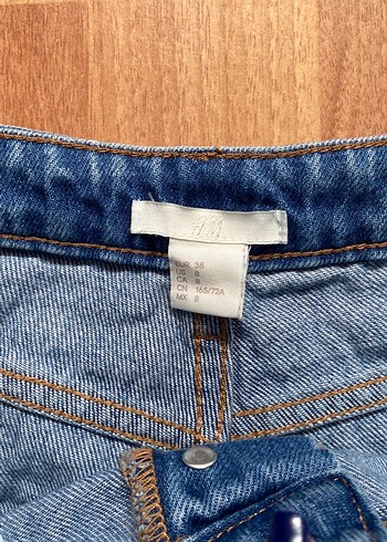 H&M Kadın Fırfırlı Denim Mini Şort