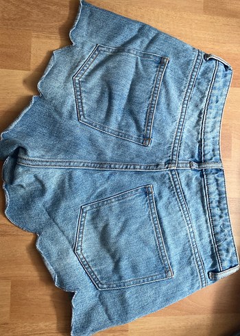 38 Beden Kadın Fırfırlı Denim Mini Şort